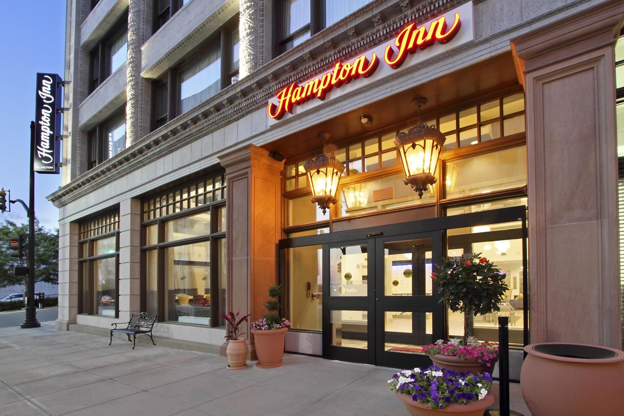 Hampton Inn Kansas City - Downtown Financial District Extérieur photo